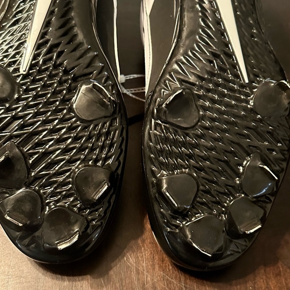 Nike football cleats NWOT - Picture 3 of 4